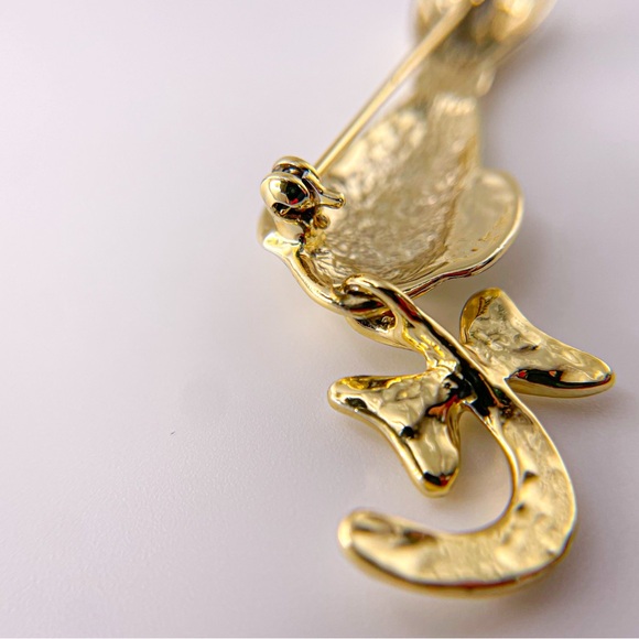 Vintage Shinny Gold Tone Cat with Dangling Tail Pin/Brooch - Picture 7 of 7